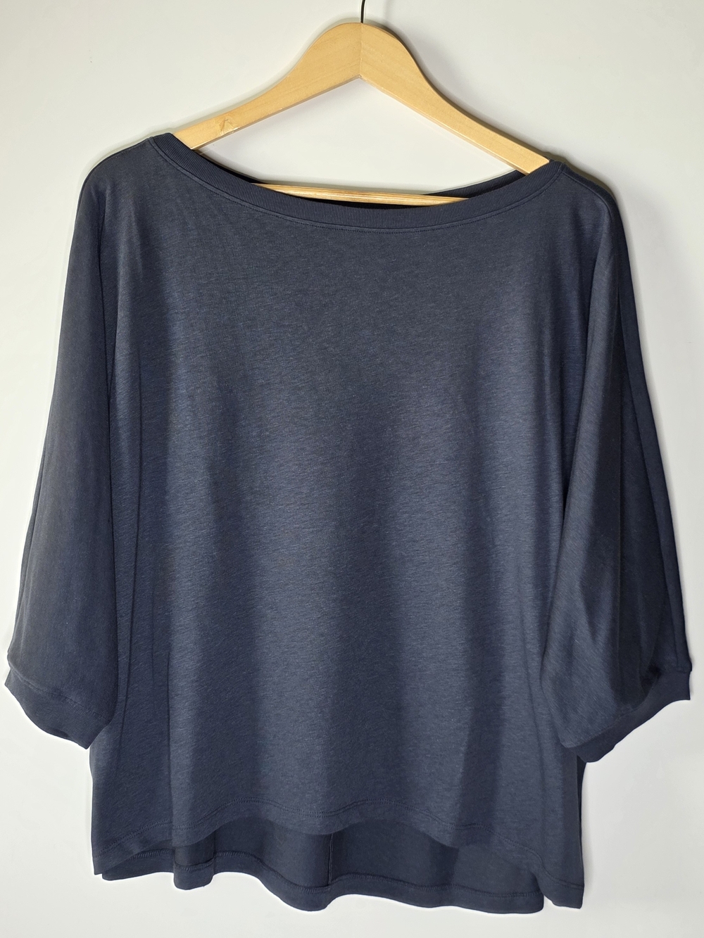 Barefoot Dreams Malibu Women's Navy Blue Relaxed Boatneck Top Size XL Great Cond